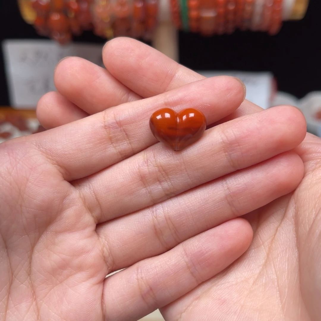 吊坠(不含链)未镶嵌南红玛瑙微瑕