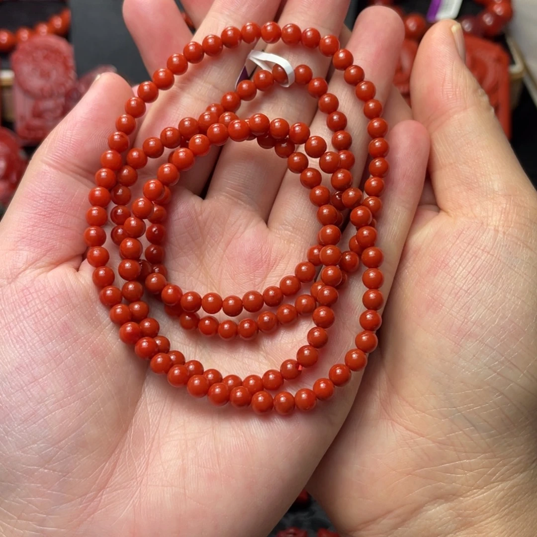 小***友颈饰未镶嵌南红玛瑙