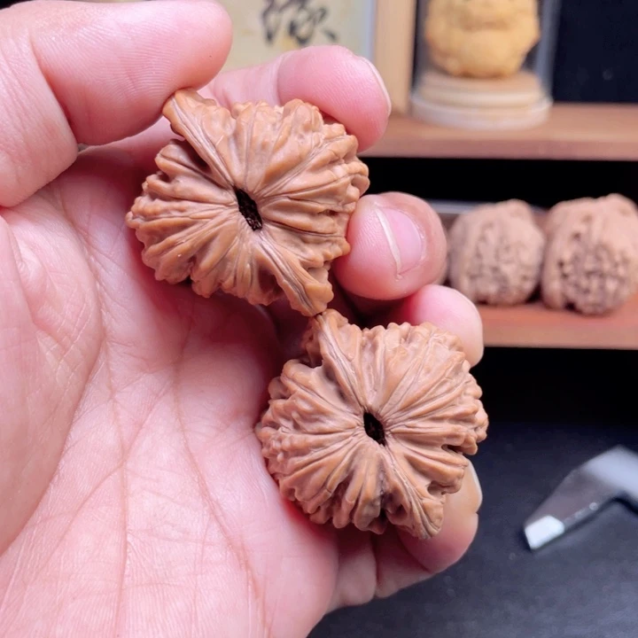 文玩核桃把件汉高楼（全品/42尺）