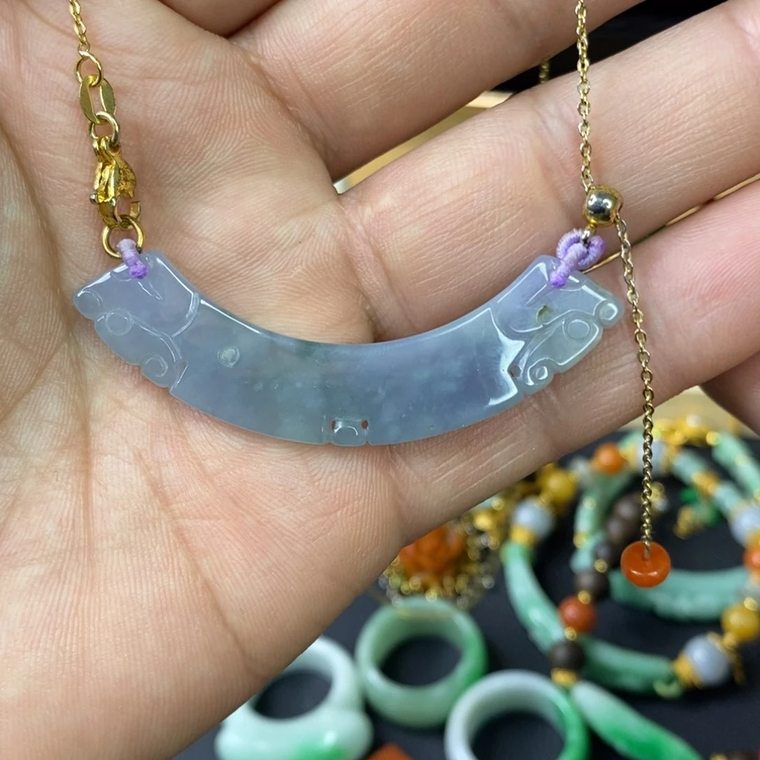 颈饰未镶嵌翡翠吊坠