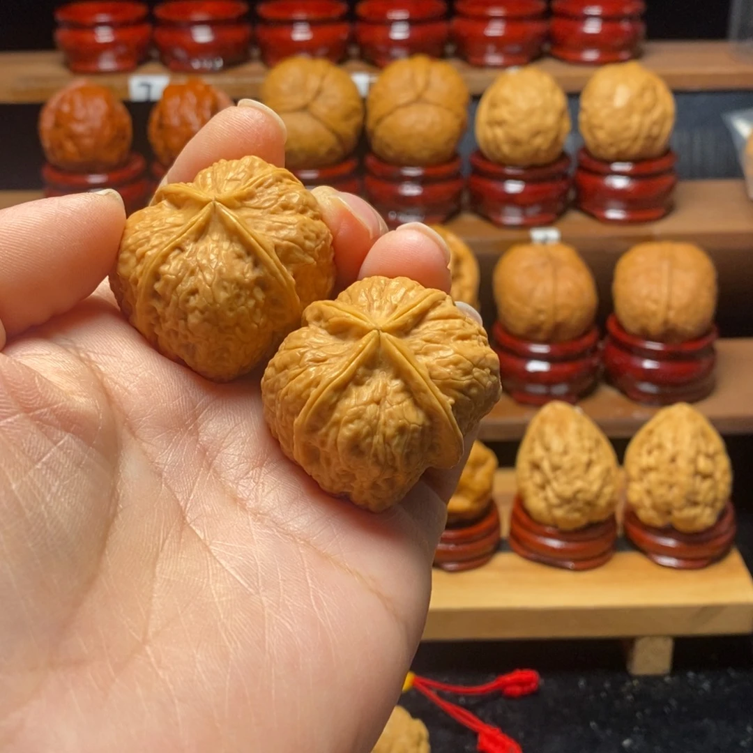 马***"把件文玩核桃四棱37尺