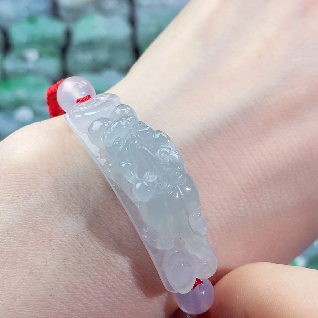 颈饰未镶嵌翡翠天然