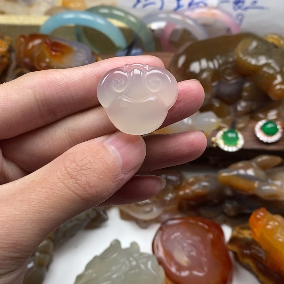 玛瑙/玉髓未镶嵌颈饰