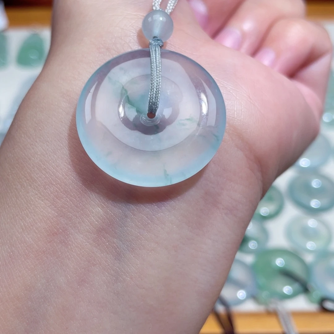 翡翠未镶嵌颈饰扣子