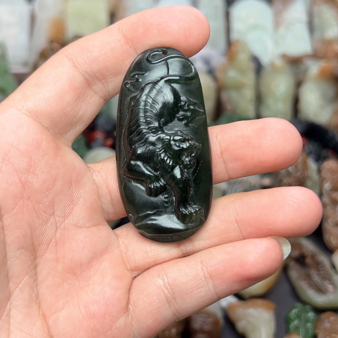 和田玉未镶嵌挂件