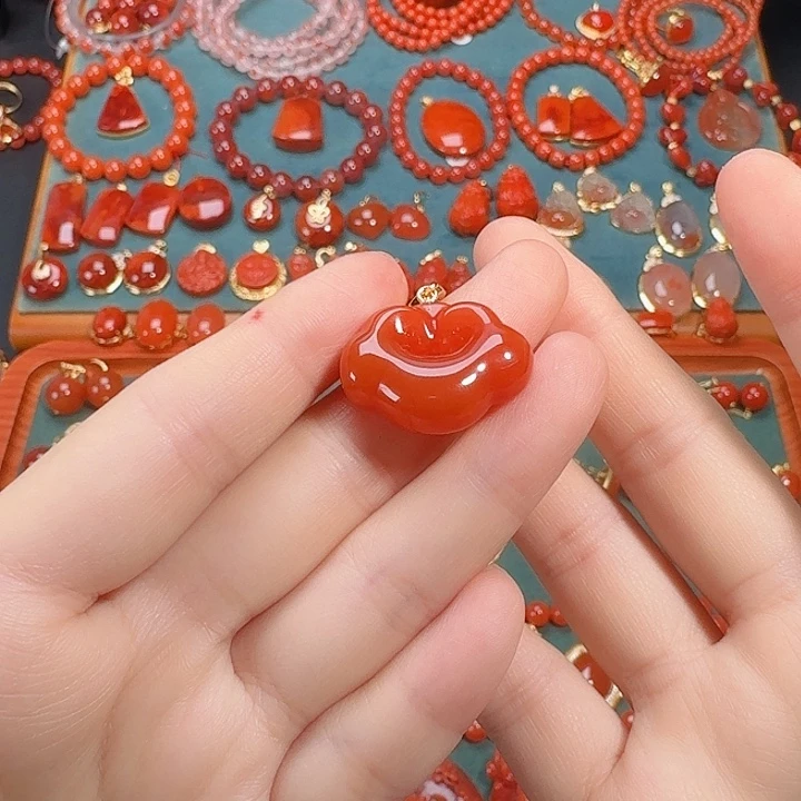 南红玛瑙未镶嵌吊坠