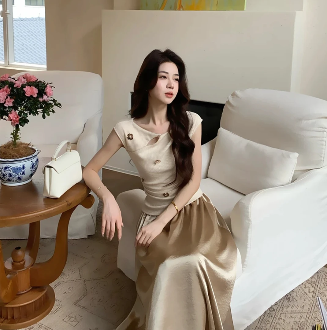木子李的李【明眸皓齿】小众设计感亮钻小飞袖上衣百搭A字裙大摆裙