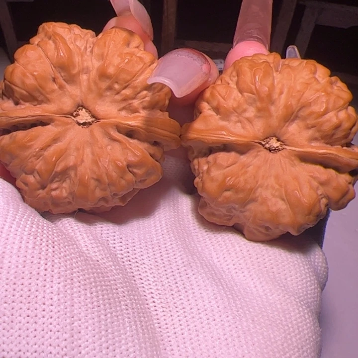 卡***特文玩核桃吊坠蛤蟆头44