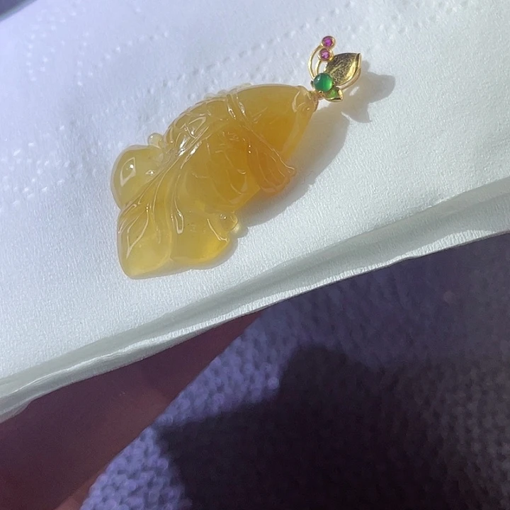 翡翠颈饰18K金镶嵌翡翠