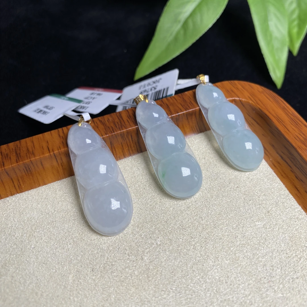 思懿手镯之家-18K翡翠福豆约33*13*5mm-53769-DBG-多样性发一芊芊