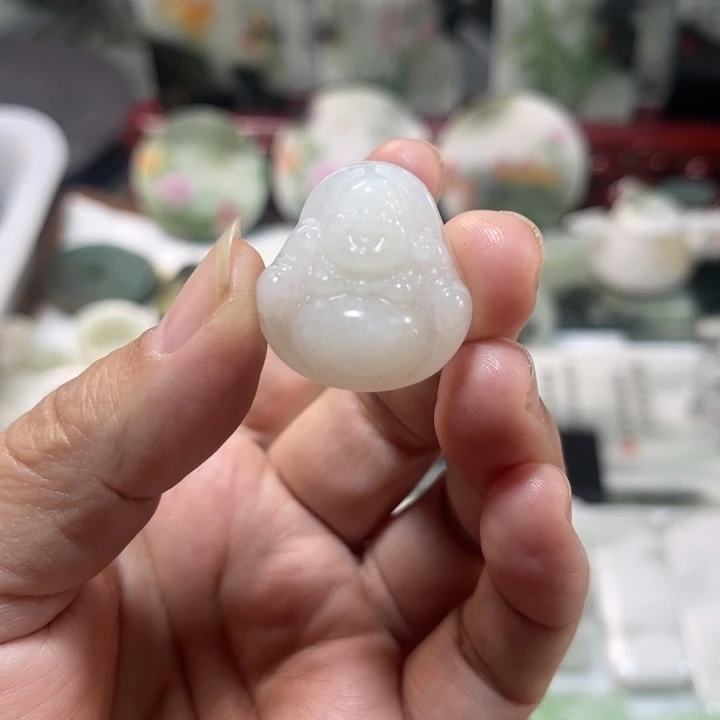 独山玉未镶嵌颈饰