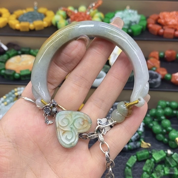 7***9未镶嵌手链翡翠手链8