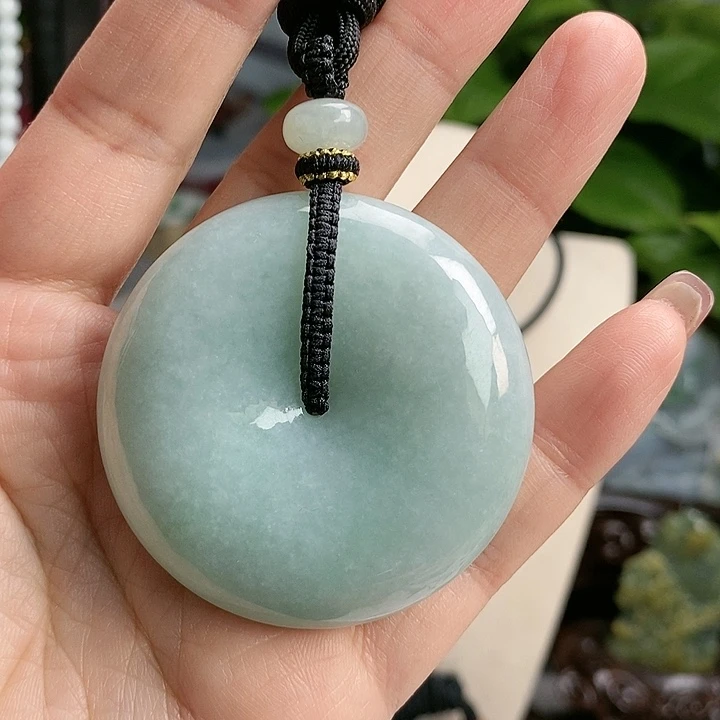 翡翠颈饰未镶嵌舜每天