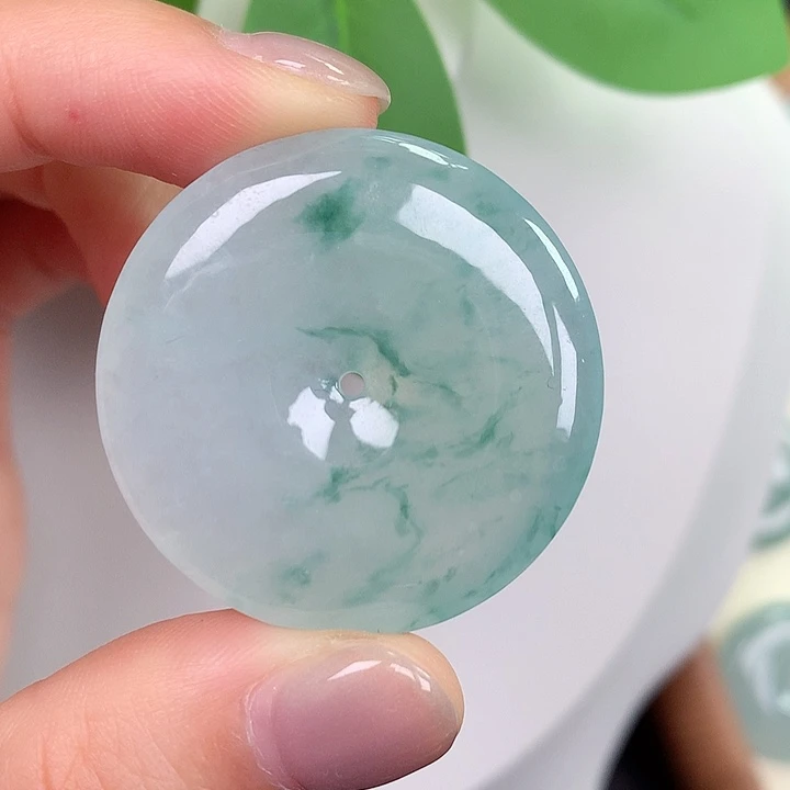 翡翠未镶嵌颈饰64，