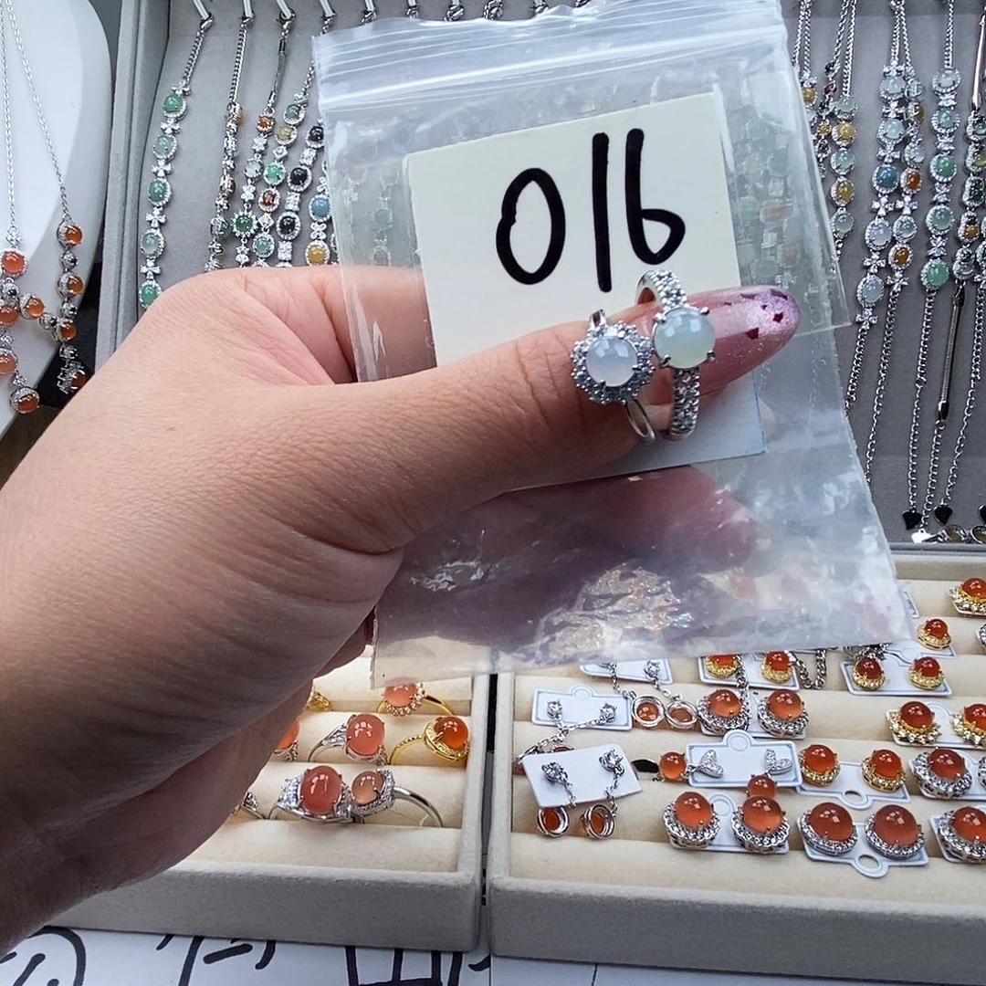 翡翠未镶嵌戒指缅甸