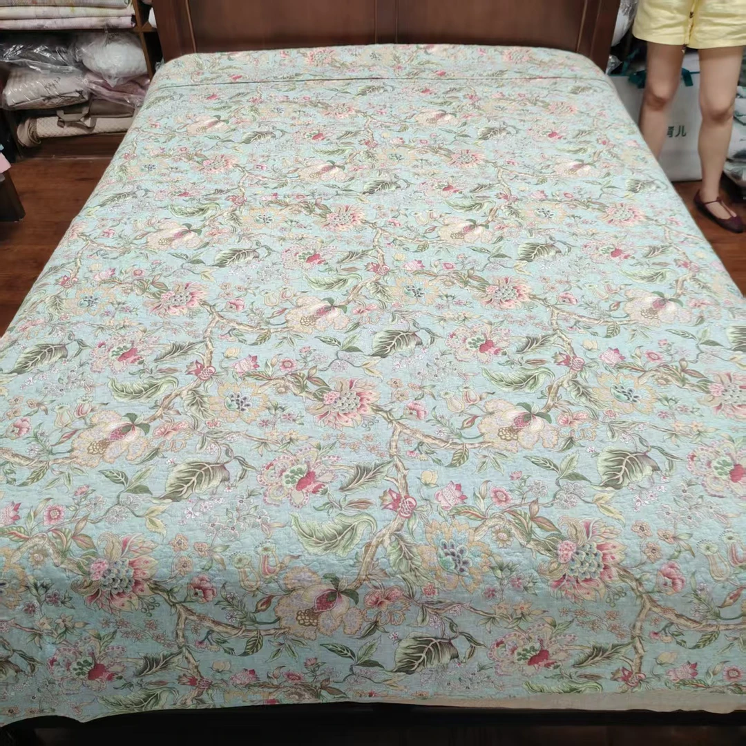 49645 棉双面床盖230×250cm 填充棉花，双面可用，重量2.2kg，可水洗