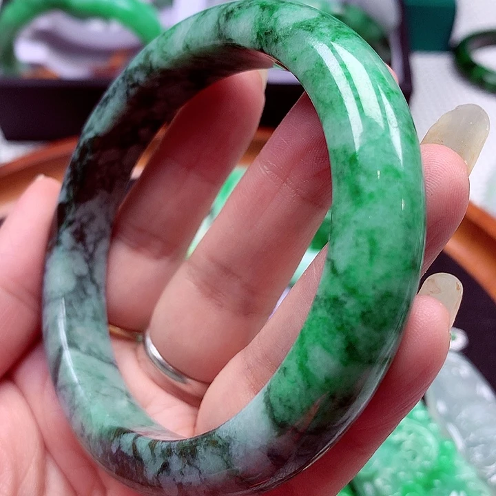 未镶嵌手镯翡翠翡翠