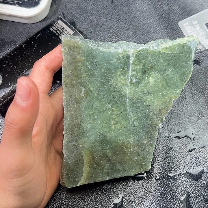 和田玉（糖玉）未镶嵌手镯