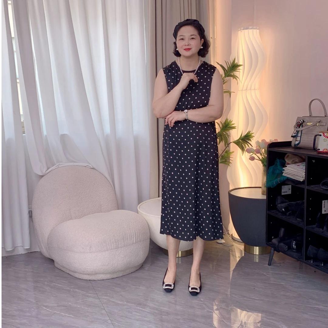 【连衣裙】无袖圆点款修身春夏气质连衣裙 2025新款高级感显瘦大码