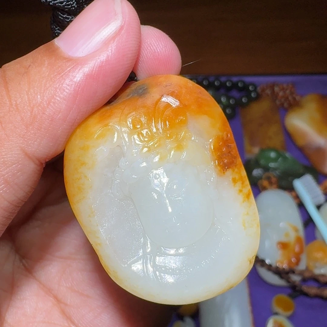 不***改和田玉未镶嵌颈饰