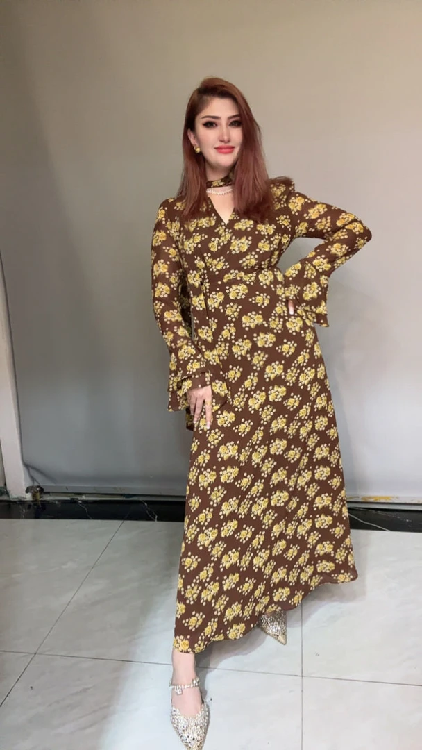 2025新款花花长款网红连衣裙时尚高腰气质显瘦