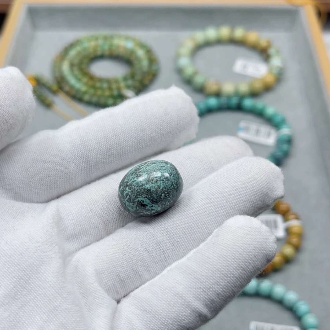 绿松石未镶嵌挂件