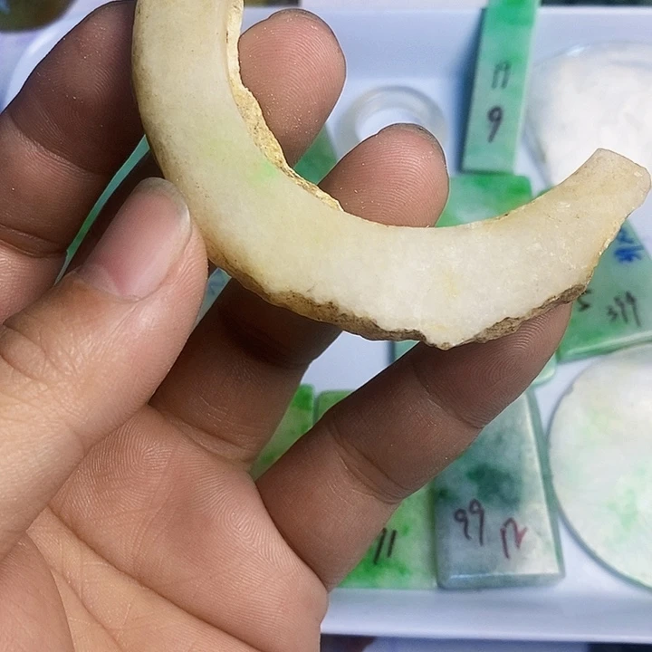 翡翠散珠天然翡翠A货挂件