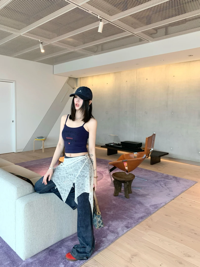 Lynka Vogue 藏青色蕾丝拼接牛仔裤女2025春季新款辣妹设计感长裤
