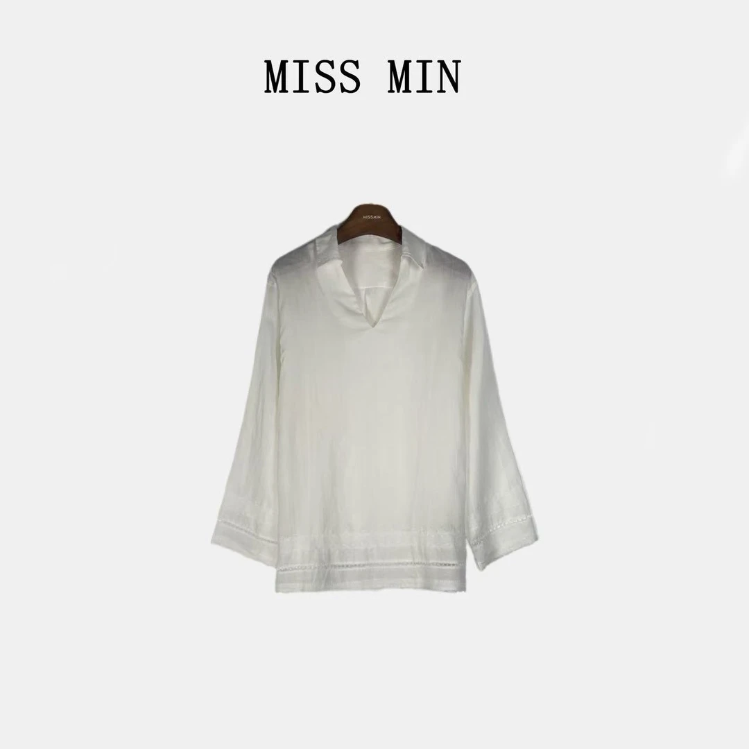 MISS MIN【逸雅蕾丝边】洋气衣服女廓形蕾丝绣花深V领衫LJX73100