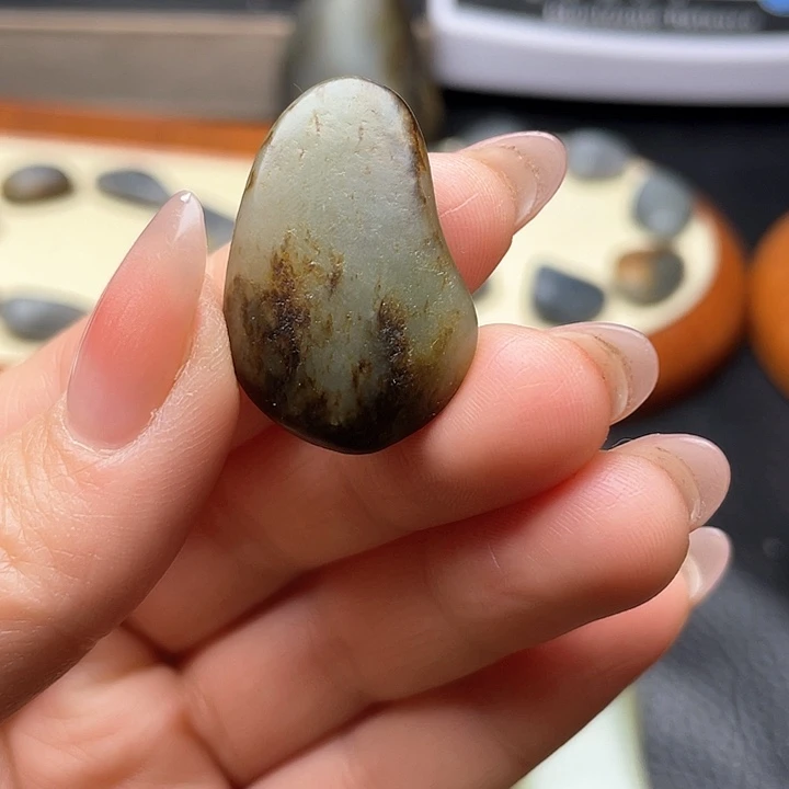 和田玉颈饰未镶嵌1