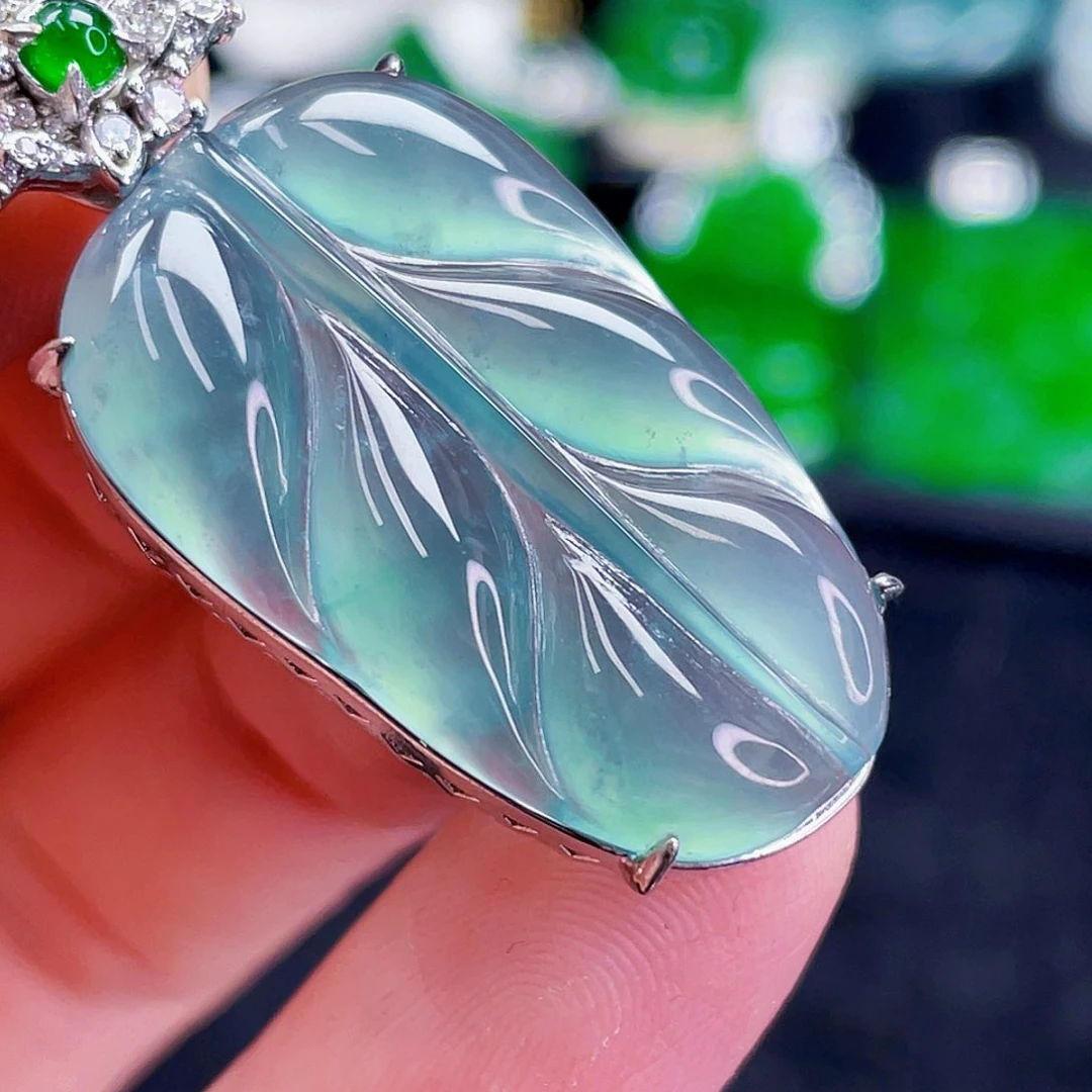 翡翠未镶嵌吊坠(不含链)20