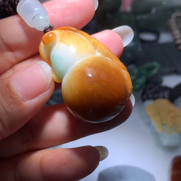 翡翠颈饰未镶嵌保真天然A货翡翠