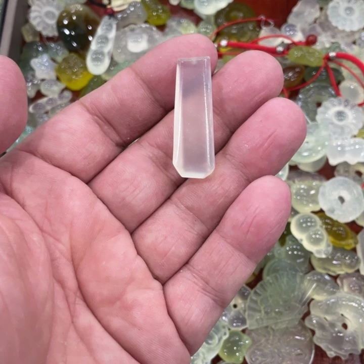 蛇纹石玉合金颈饰