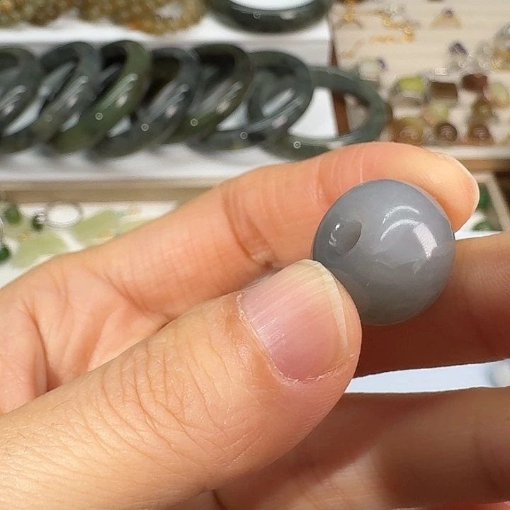 和田玉未镶嵌颈饰17.812