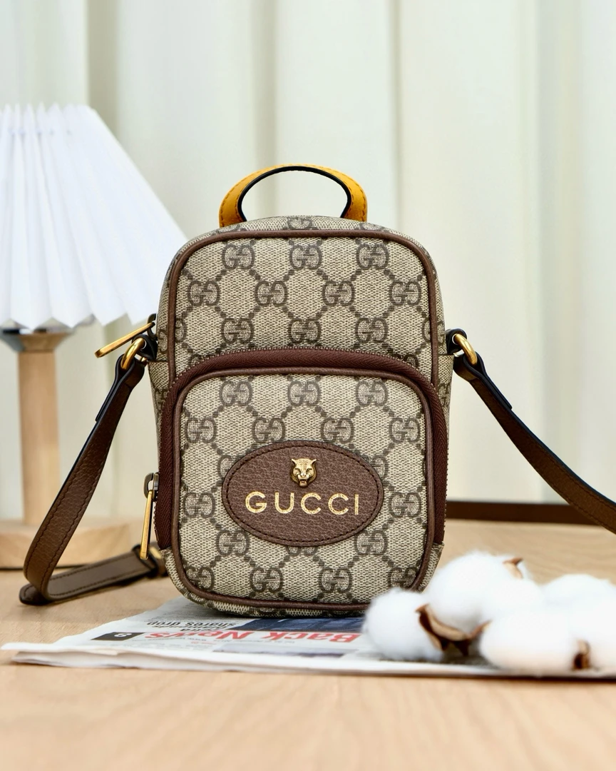 99新 GUCCI/古驰 7186 Gucci 虎头手机包