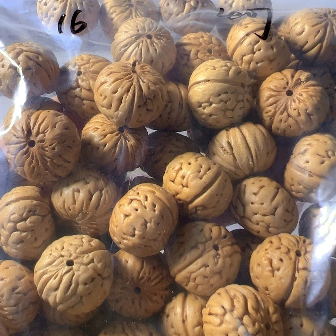 G***d吊坠桃核纽扣桃核散籽