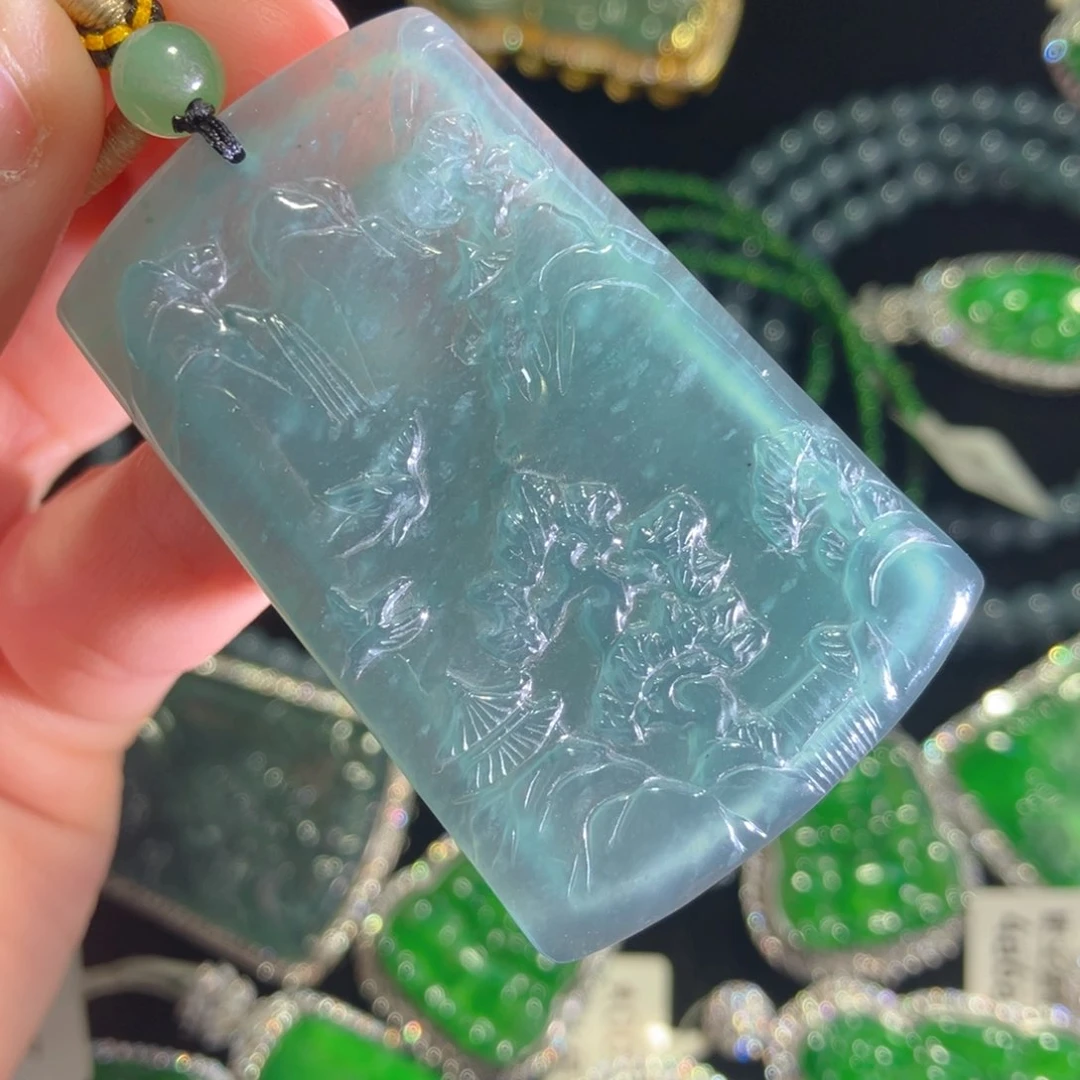 颈饰未镶嵌翡翠山水牌