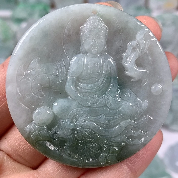 翡翠未镶嵌颈饰玉龙大日如来福利