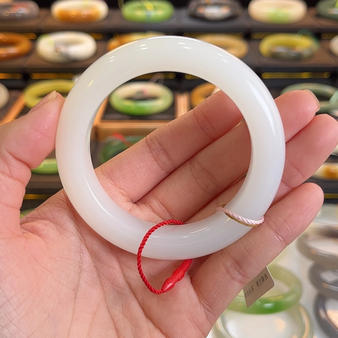 和田玉未镶嵌手镯羊脂白玉