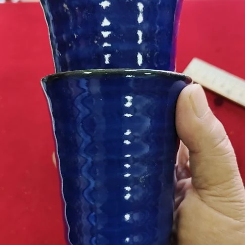爱***生瓷片瓷片，各种摆件，均有瑕疵。沙锅！