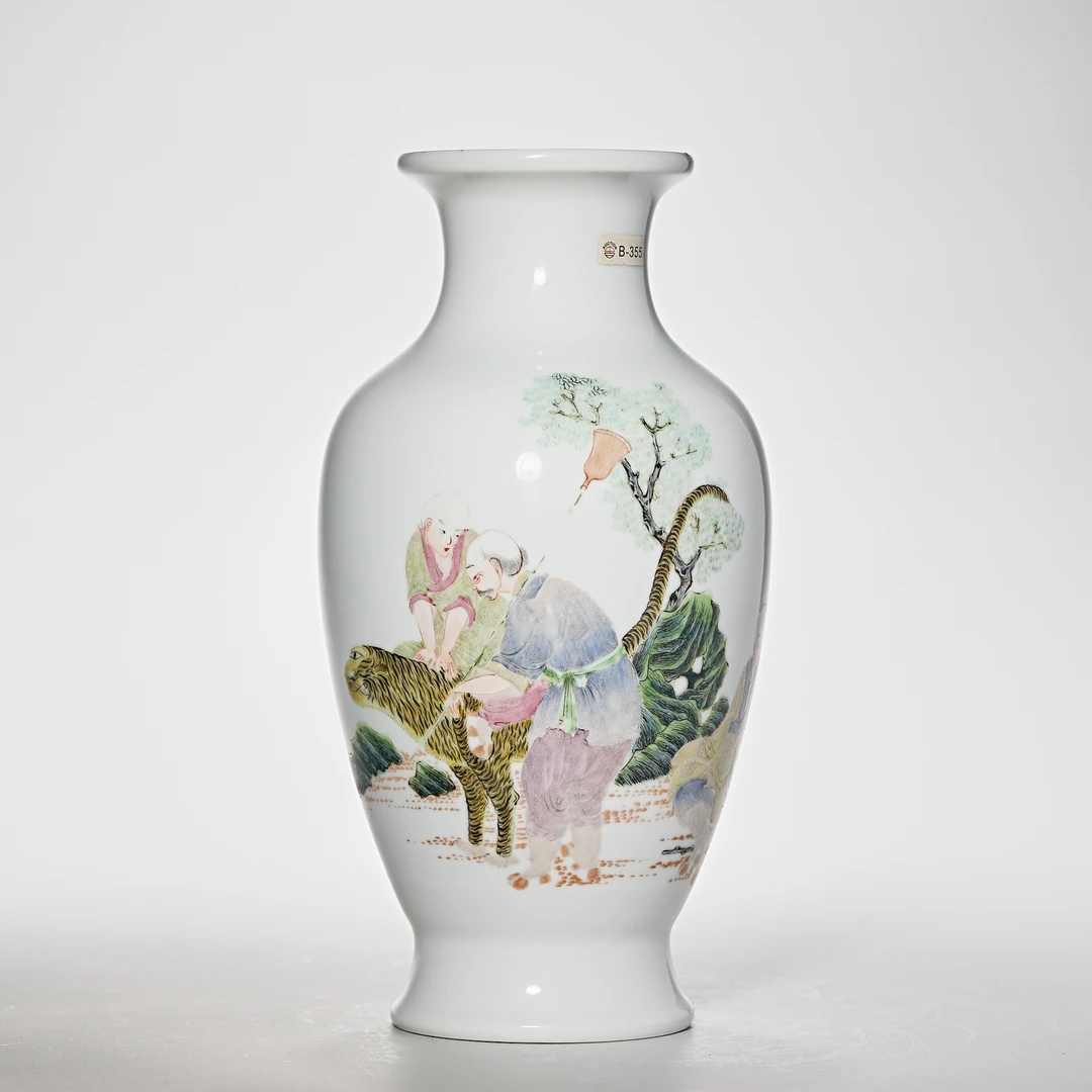 【预展专用】2920民国·粉彩伏虎罗汉图盘口瓶【古董拍卖】