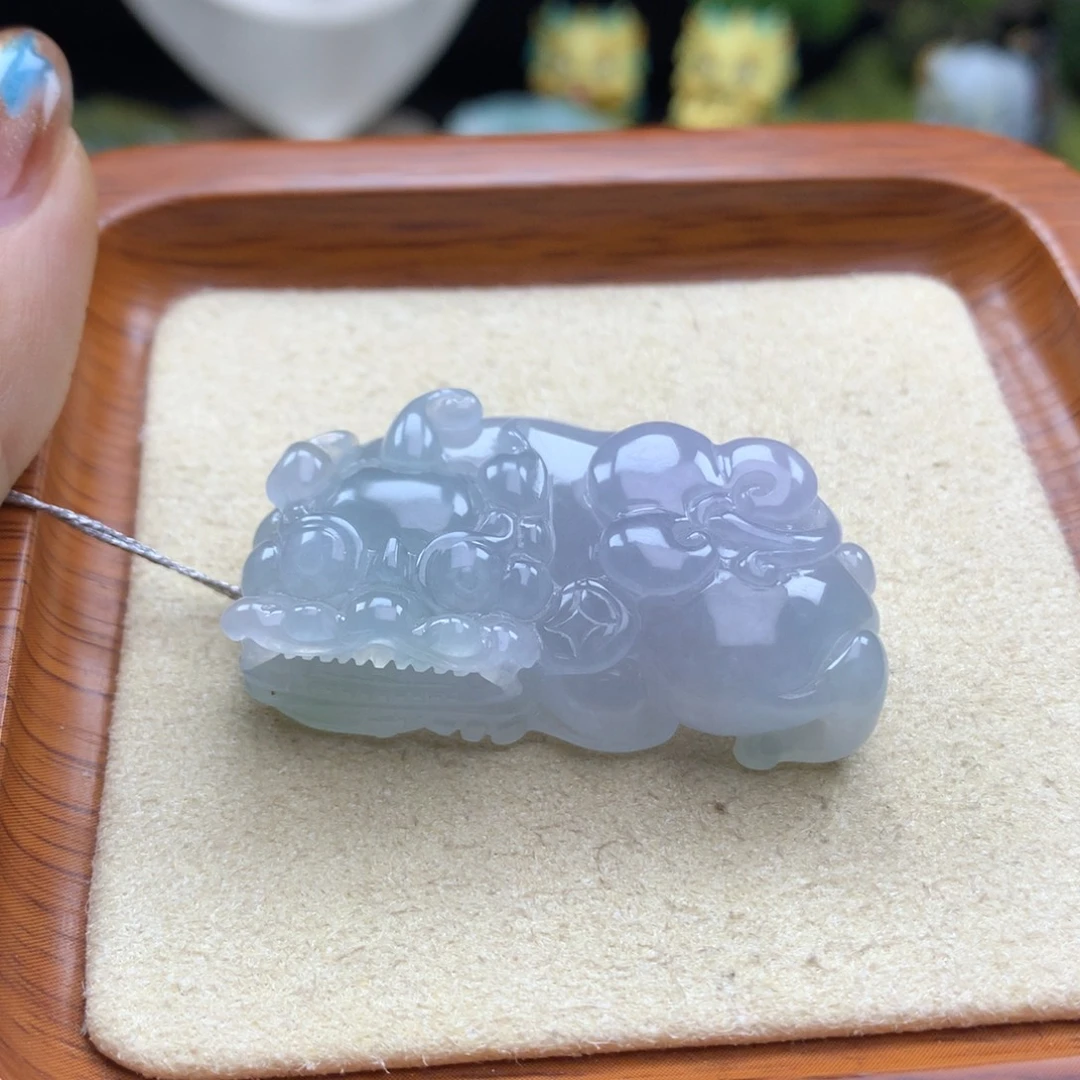 翡翠未镶嵌颈饰49