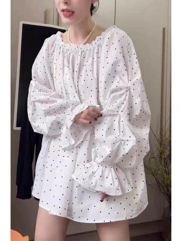 那那子服饰店《法式波点娃娃衬衫》