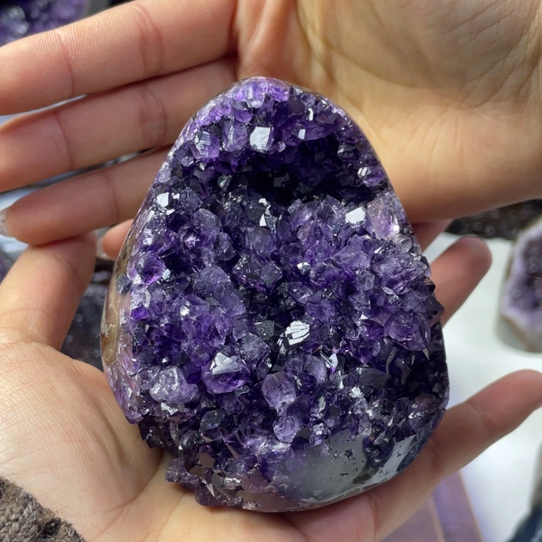 紫晶大型摆件（非配饰）未镶嵌m****）