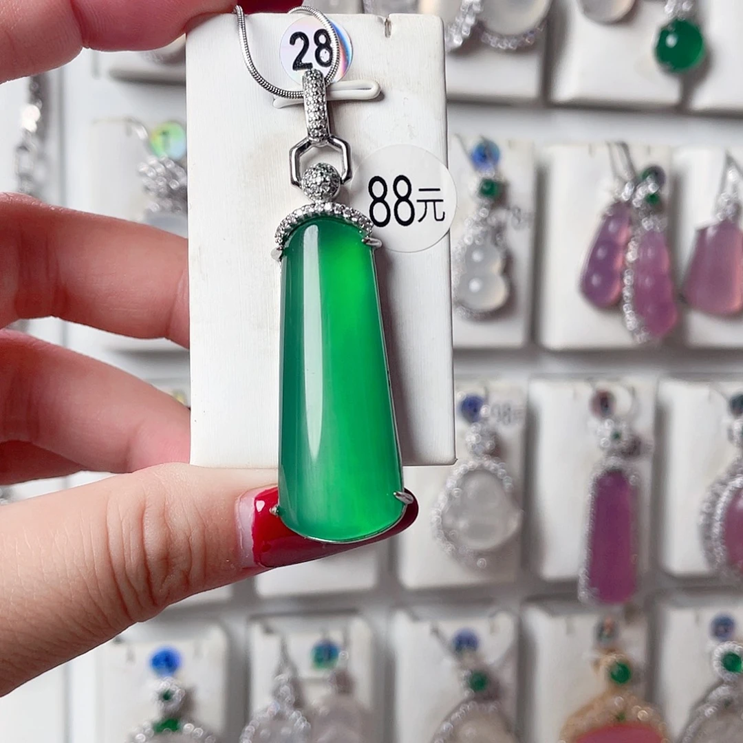 玛瑙/玉髓未镶嵌颈饰