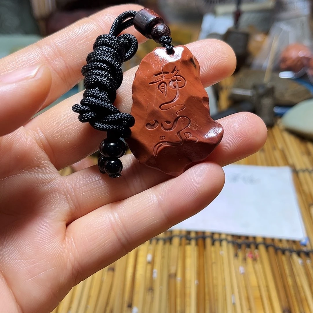 7 新疆原石雕刻手把件，