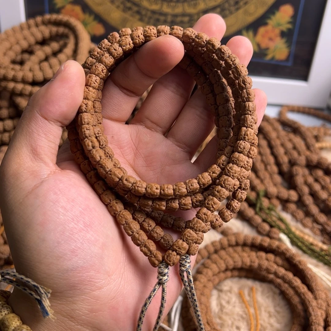 亞***足吊坠金刚菩提藏式佛手