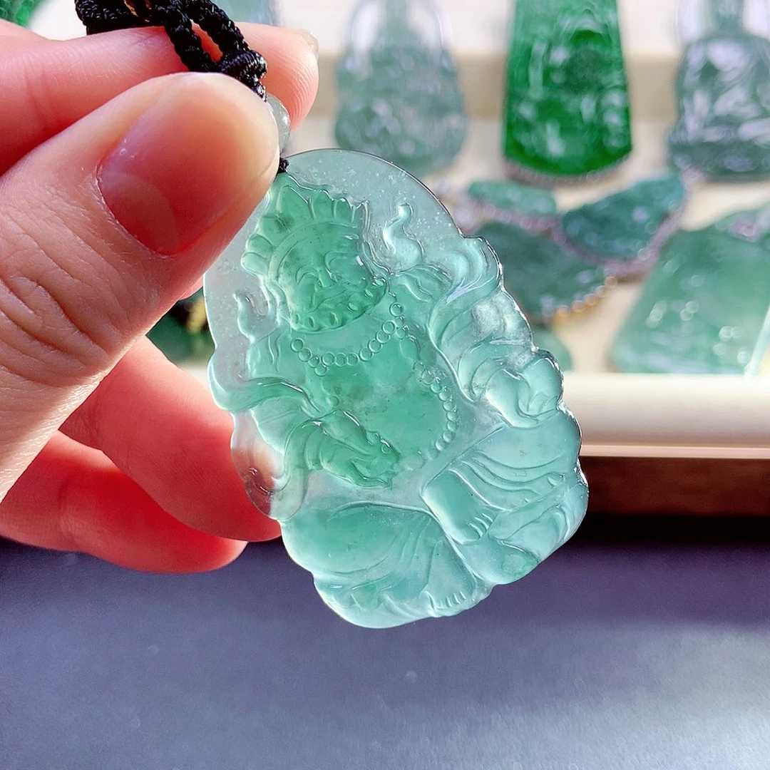 【闪购商品】翡翠未镶嵌颈饰天然