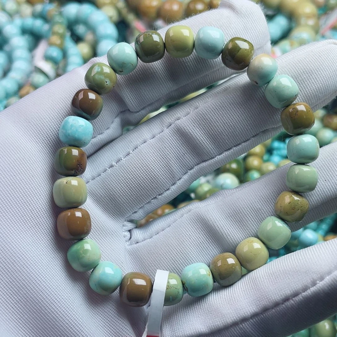 绿松石未镶嵌珠宝奇石