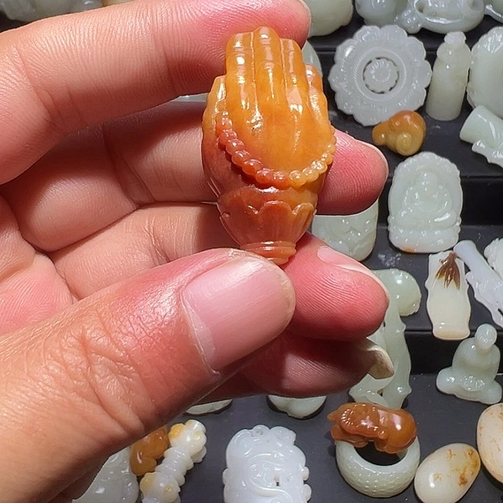 和田玉未镶嵌挂件